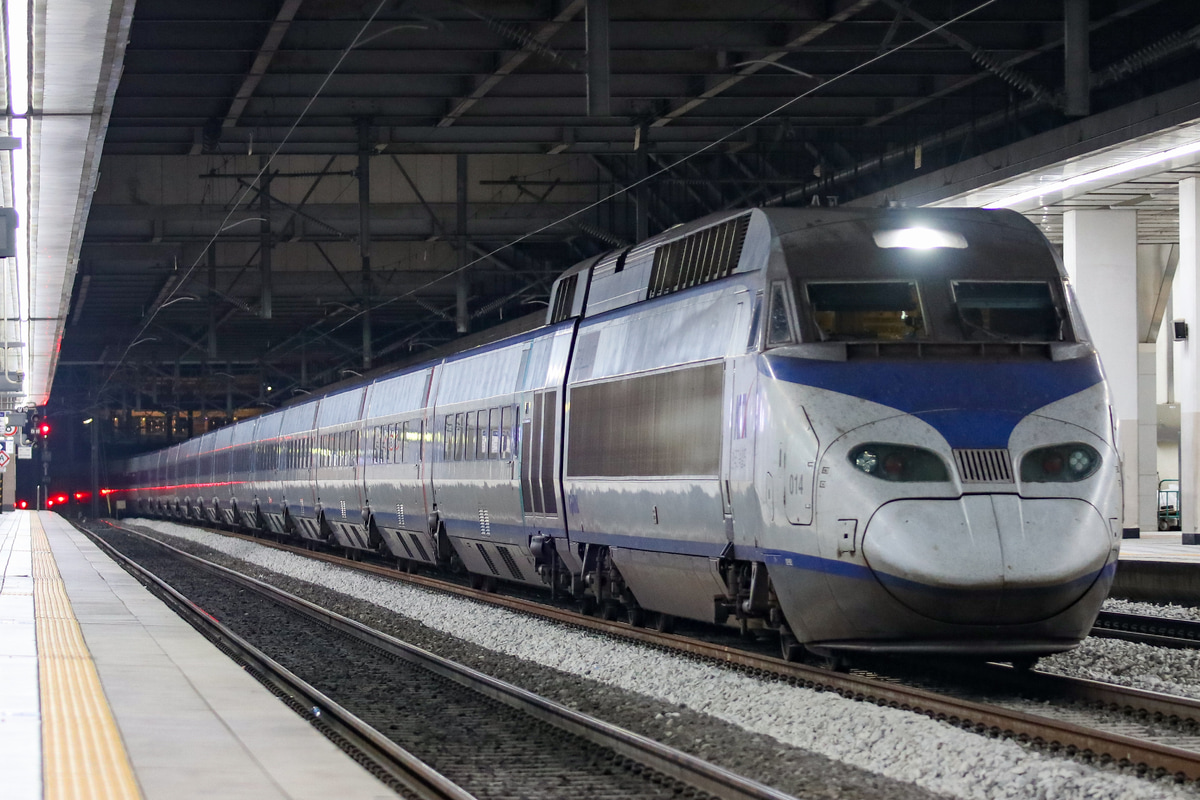 韓国鉄道公社  100000系 
