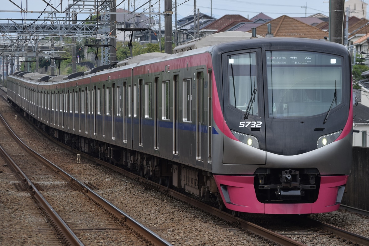 京王電鉄 若葉台検車区 5000系 5732F