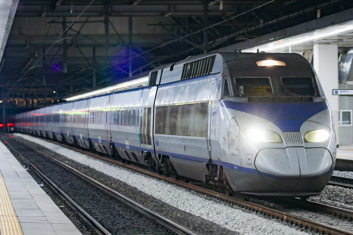 韓国鉄道公社  100000系 