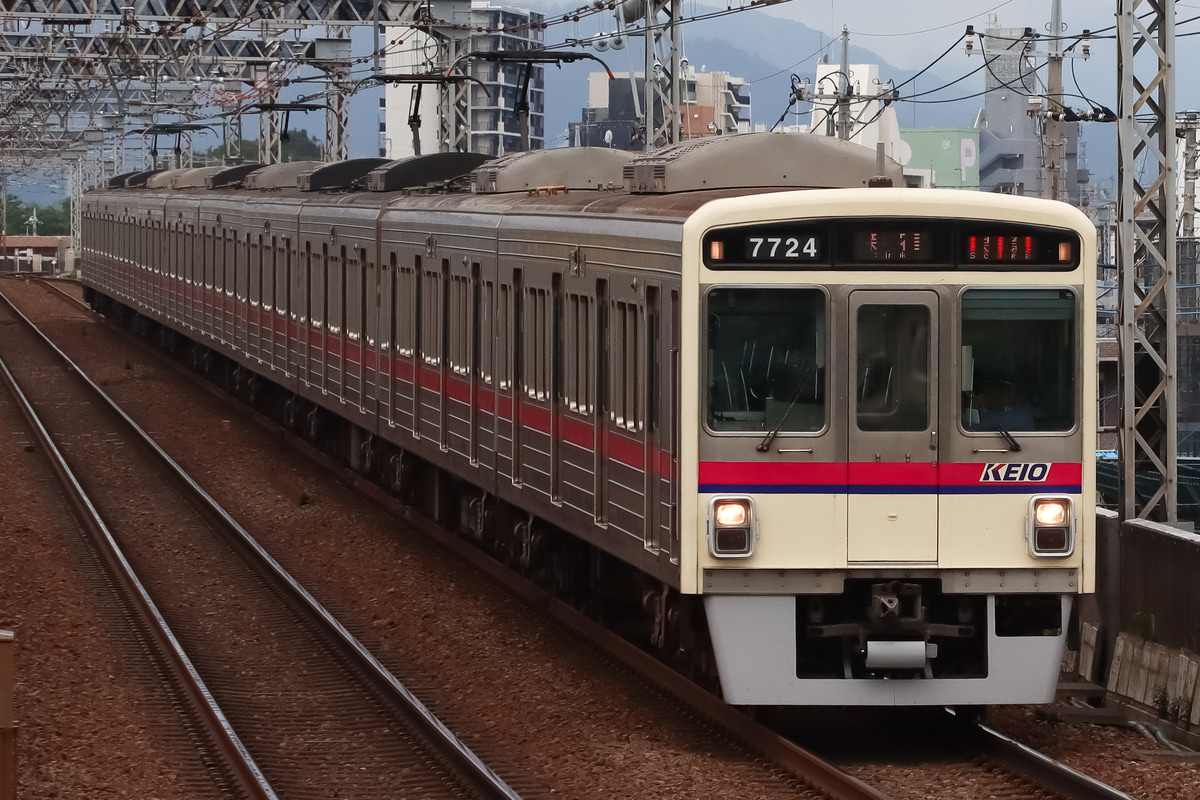 京王電鉄 若葉台検車区 7000系 7724f