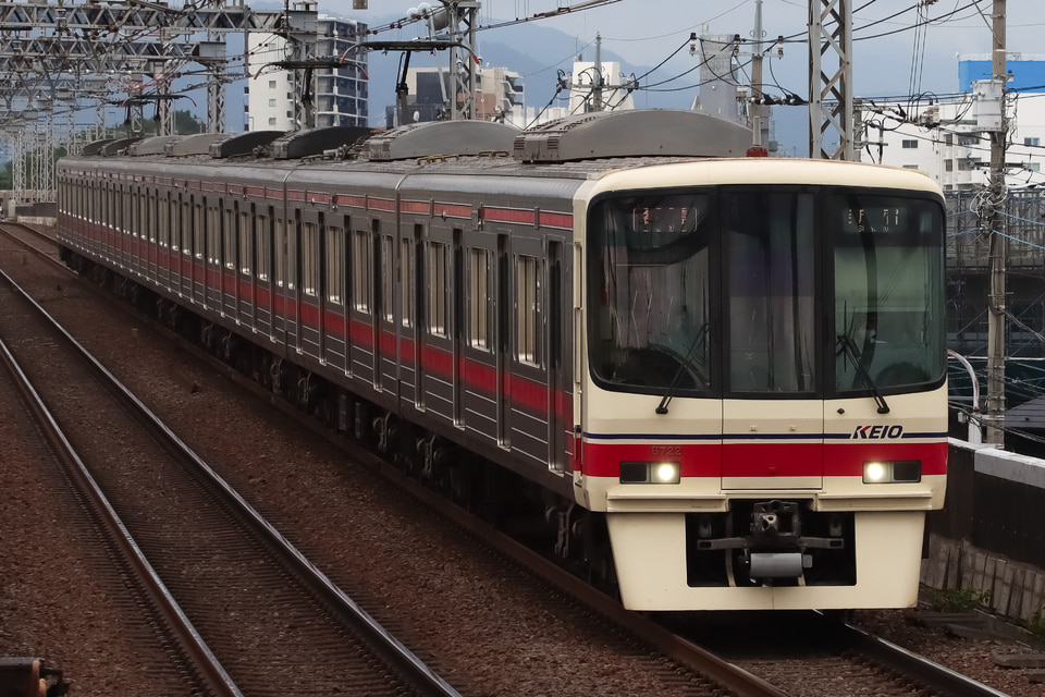 京王8000系8722F<br class="br-sp" />(8722編成)の写真