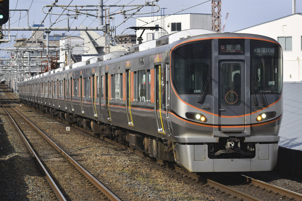 JR西日本 吹田総合車両所森ノ宮支所 323系 LS05編成