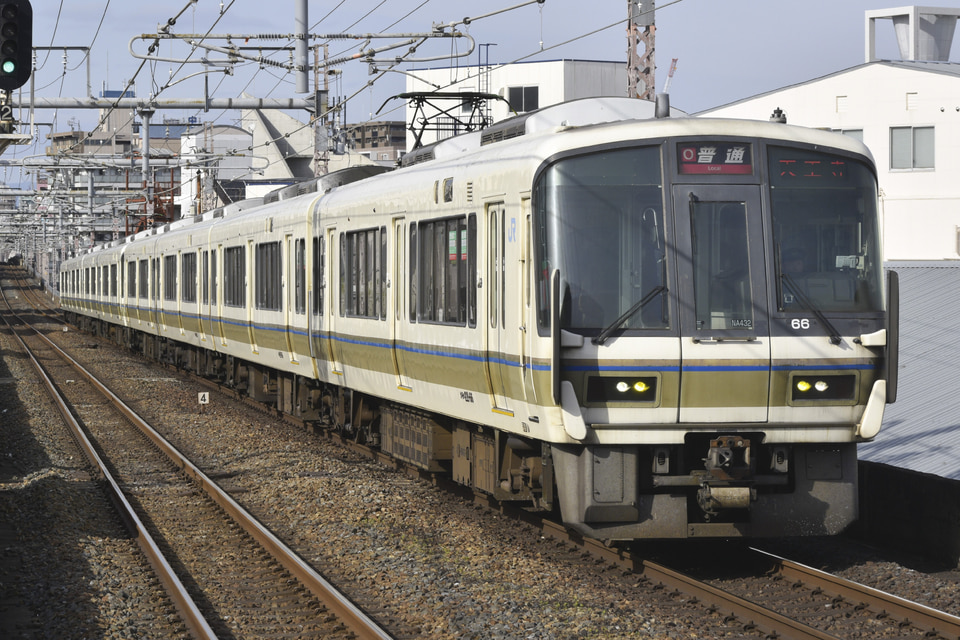 JR西221系NA432編成の写真