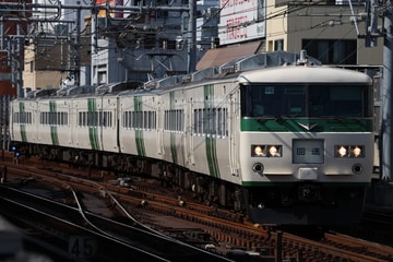 byふ