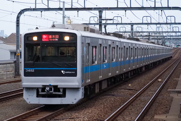 小田急電鉄3000形3082×10を駅で撮影した画像
