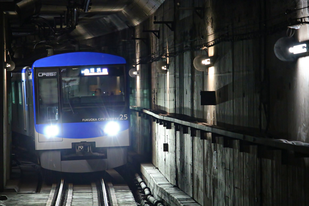 福岡市交通局 姪浜車両基地 4000系 25編成