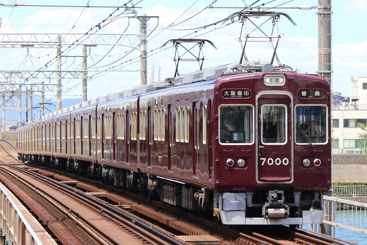 阪急電鉄  7000系 7000F