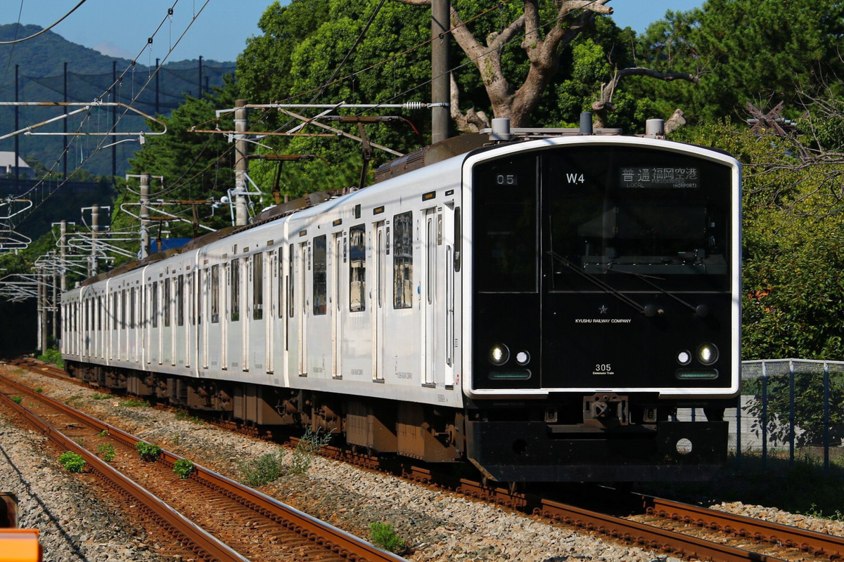 JR九州 唐津鉄道事業部唐津車両センター 305系 W4編成