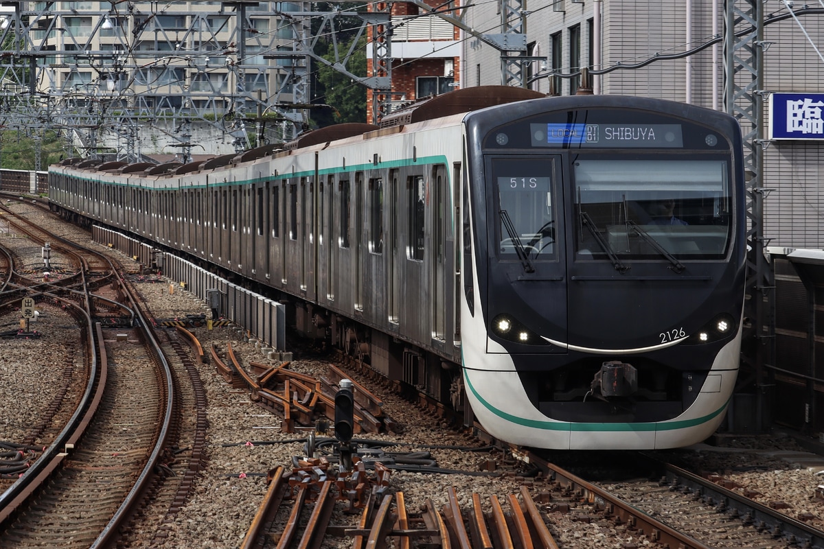 東急電鉄  2020系 2126F