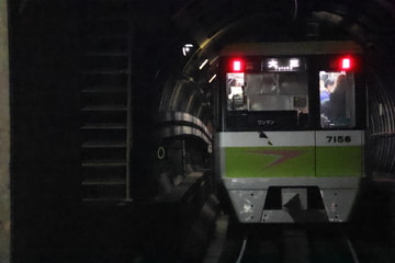 byく ろ し お