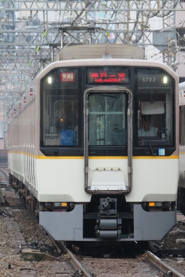 近畿日本鉄道5820系DH22を鶴橋駅で撮影した画像