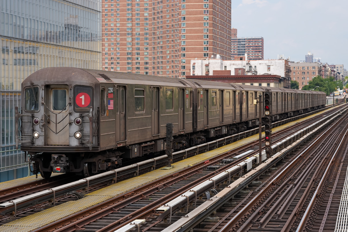 New York City Subway  R62A 2290