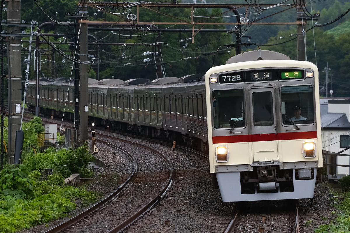 京王電鉄 若葉台検車区 7000系 7728f