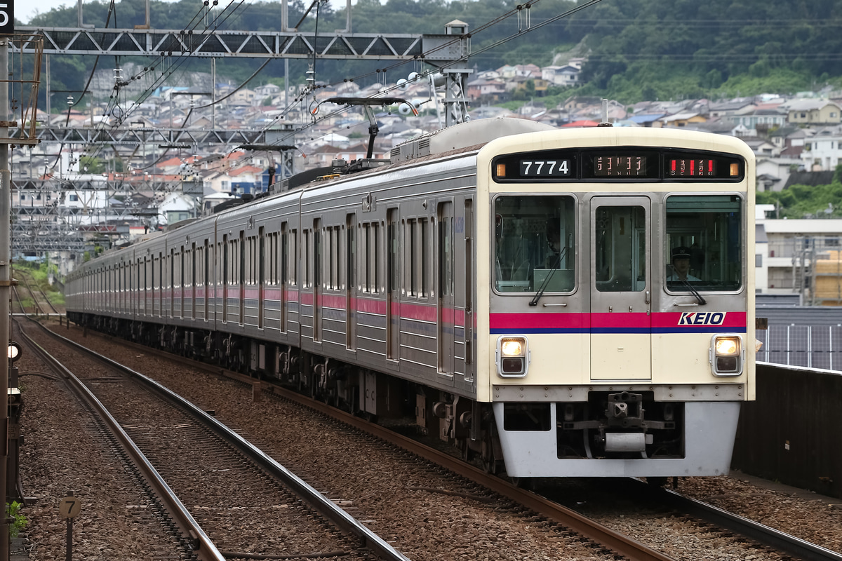 京王電鉄 若葉台検車区 7000系 7724f