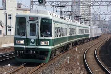 南海電気鉄道 10000系 粉浜駅付近
