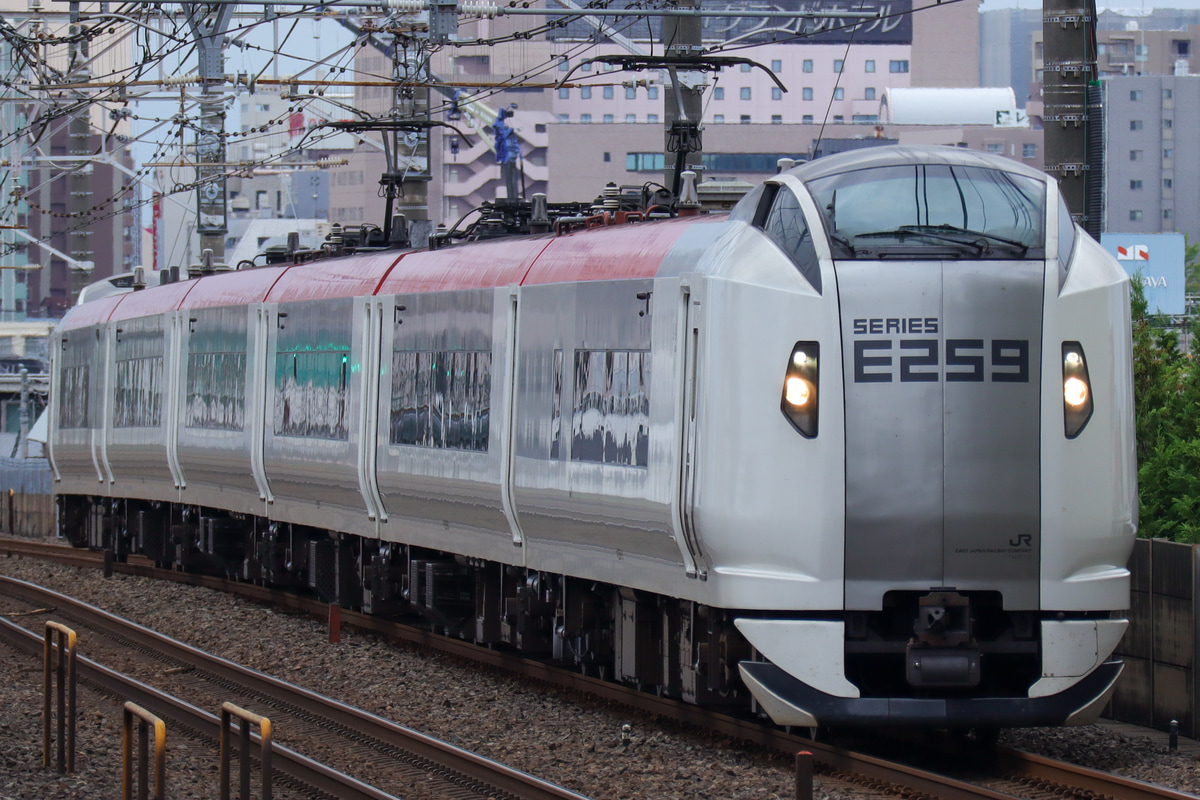JR東日本  E259系 