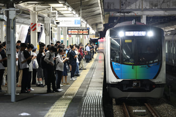 西武鉄道 40000系 西所沢駅付近