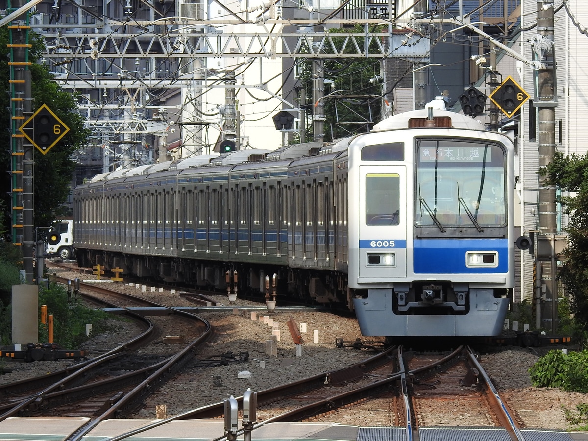 西武鉄道 玉川上水車両基地 6000系 6005F
