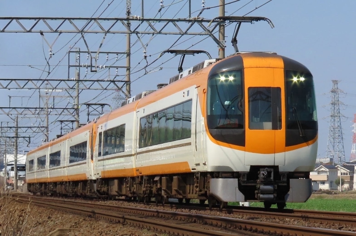 近畿日本鉄道 富吉検車区 22600系 AT61編成