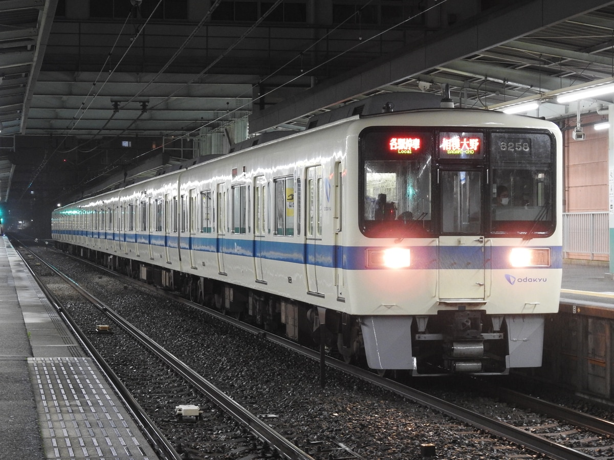 小田急電鉄 喜多見検車区 8000形 8258F