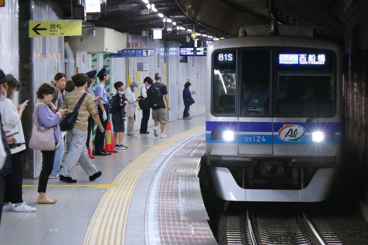 東京メトロ 深川検車区 05系 05-124F