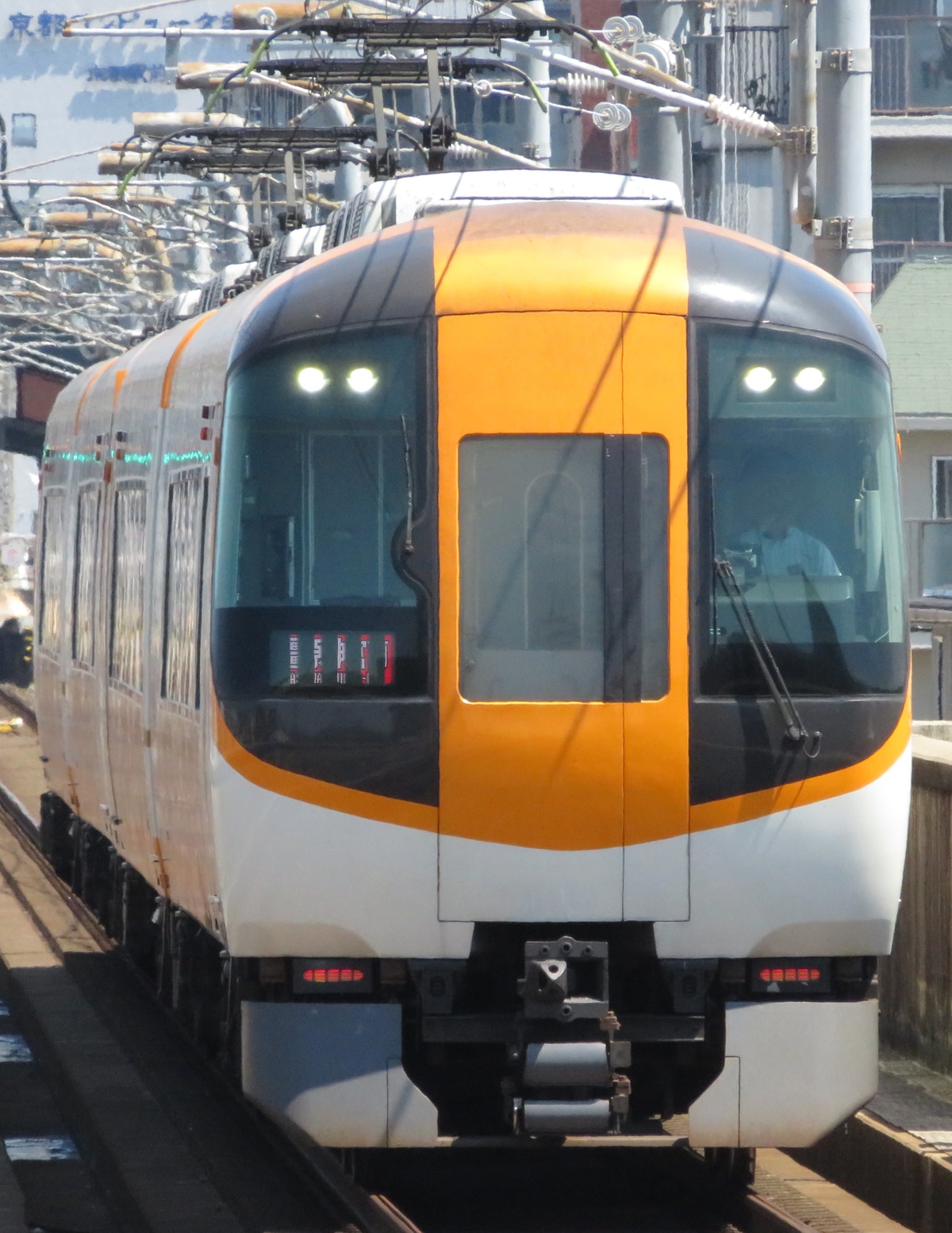 近畿日本鉄道 西大寺検車区 22600系 AT53