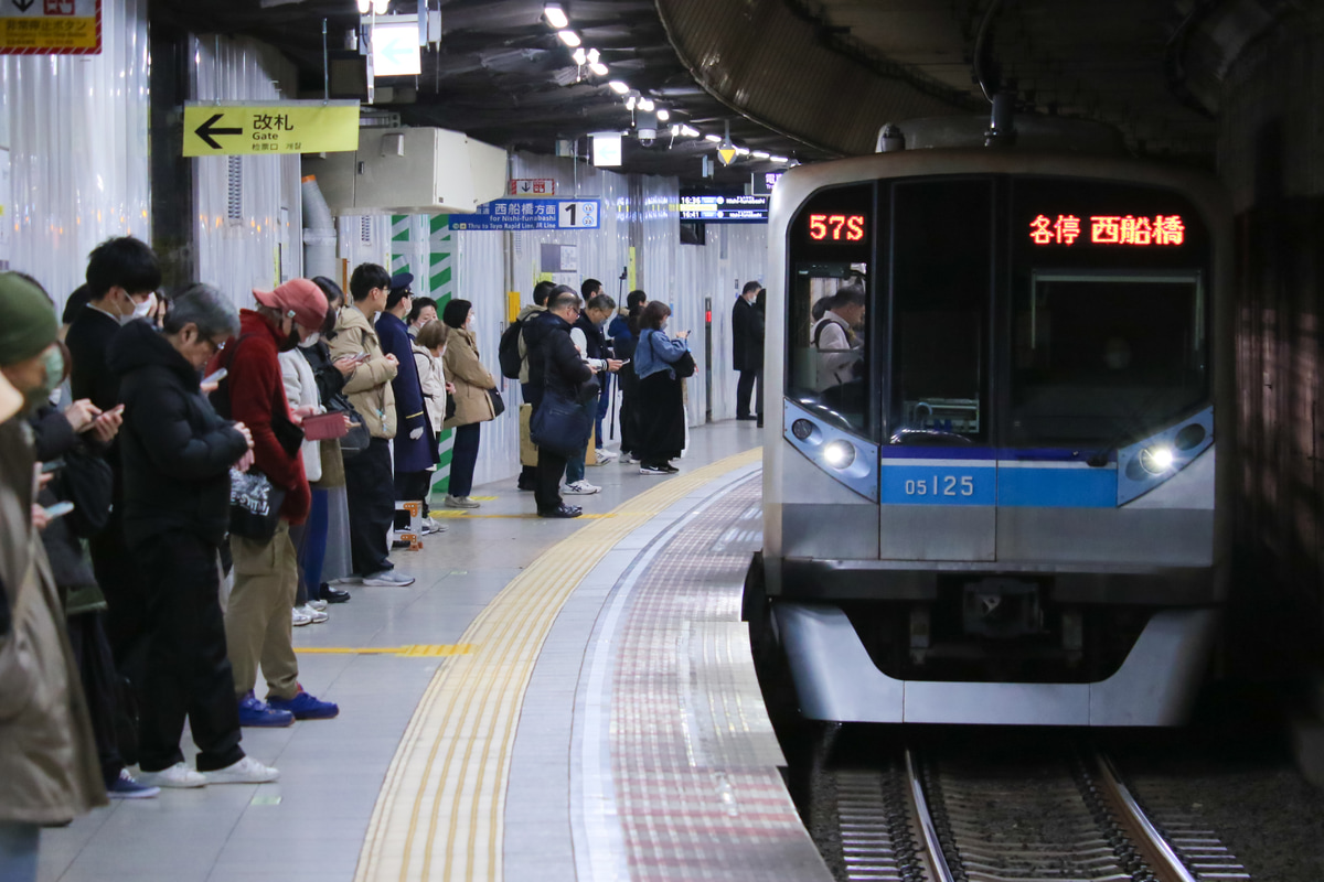東京メトロ 深川検車区 05系 05-125F