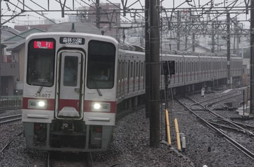 東武鉄道30000系31407Fを坂戸駅で撮影した画像