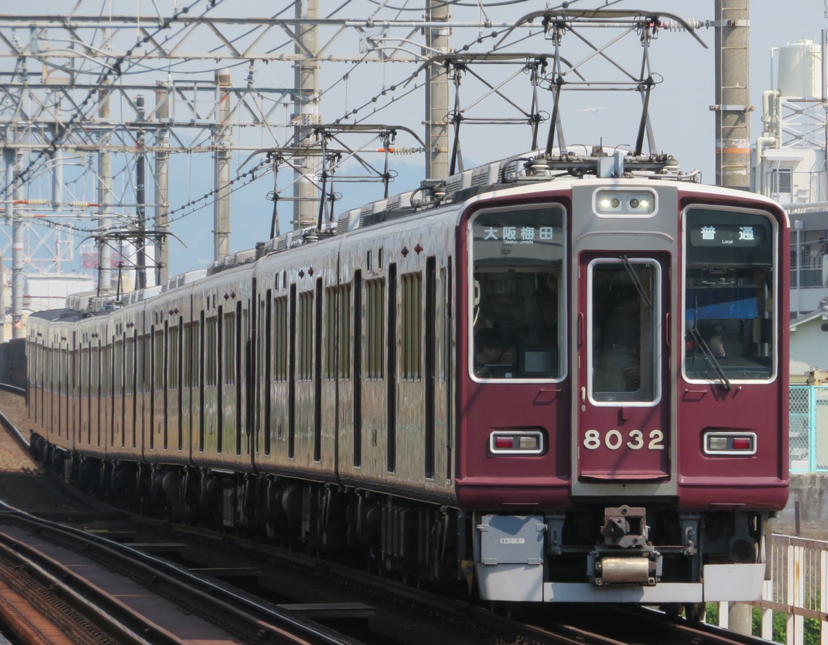阪急電鉄 西宮車庫 8000系 8032×2R