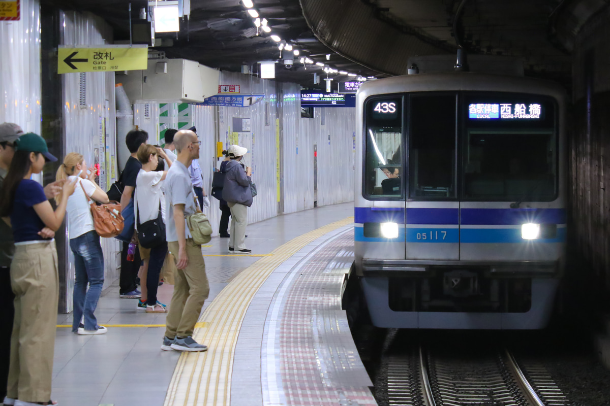 東京メトロ 深川検車区 05系 05-117F