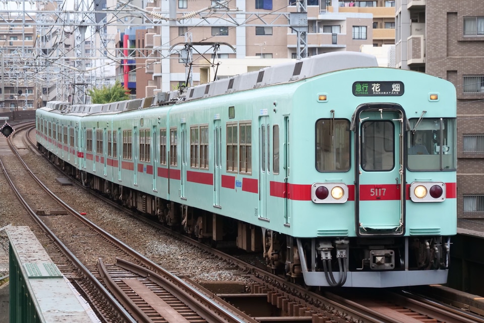 西鉄5000形5117F<br class="br-sp" />(5117編成)の写真