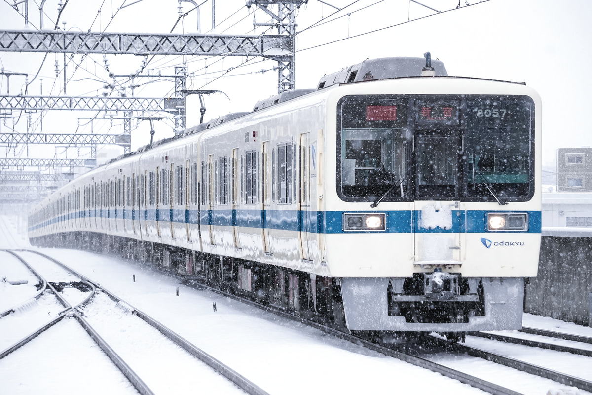 小田急電鉄  8000形 8057F