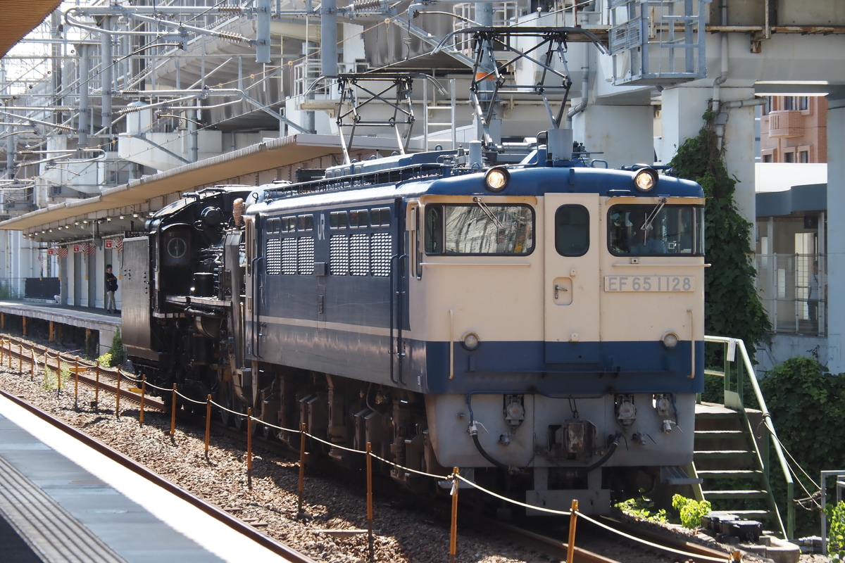 JR西日本 下関総合車両所運用検修センター EF65 1128