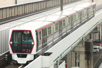 埼玉新都市交通 2020系 加茂宮～鉄道博物館間付近