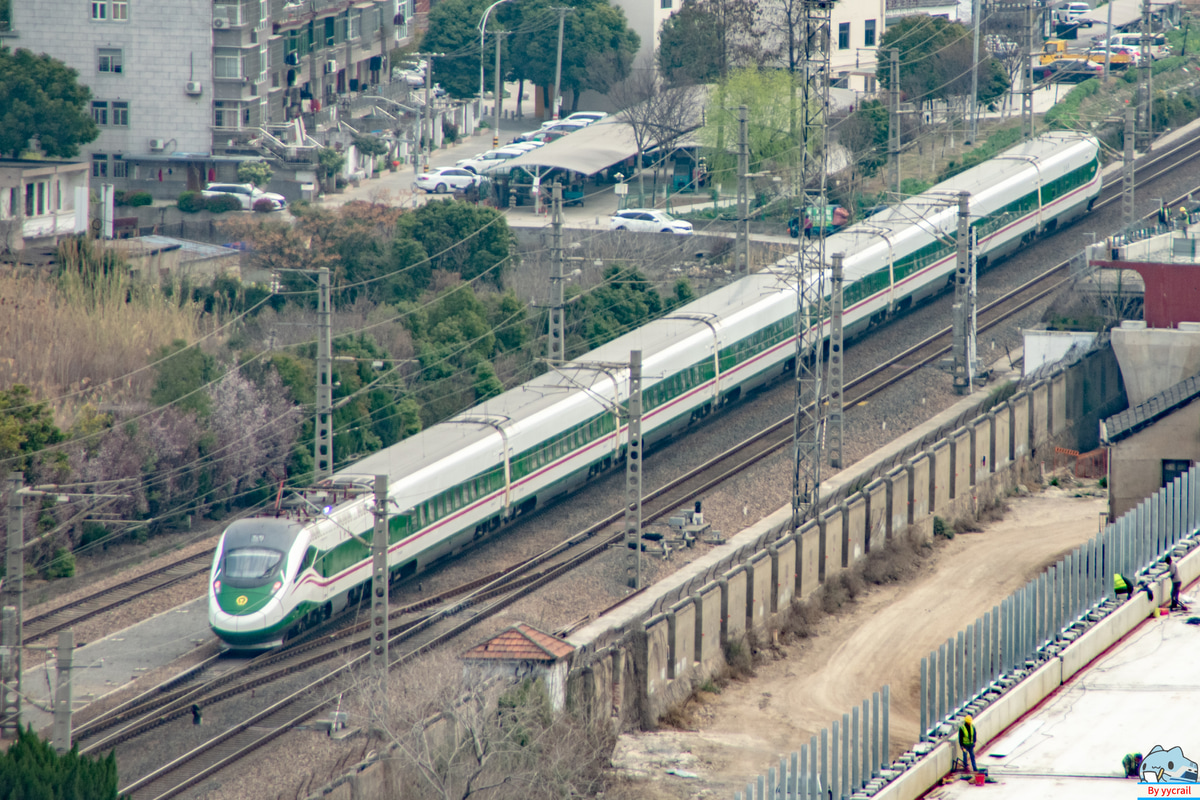 中国鉄路総公司  CR200J 
