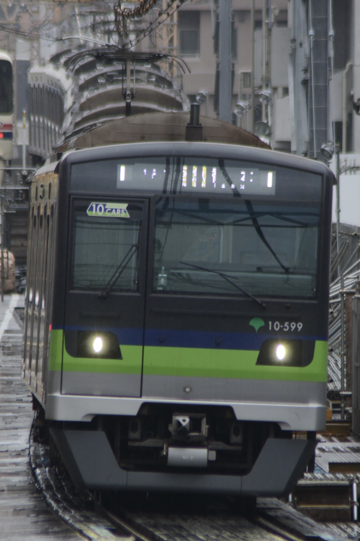 東京都交通局 大島車両検修場 10-300形 10-590F