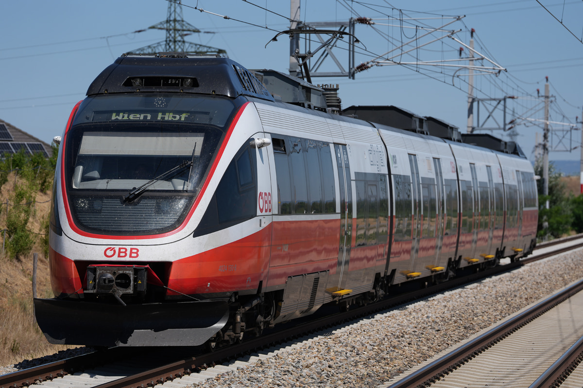 Železnice Slovenskej republiky(スロバキア国鉄)  Series4023 