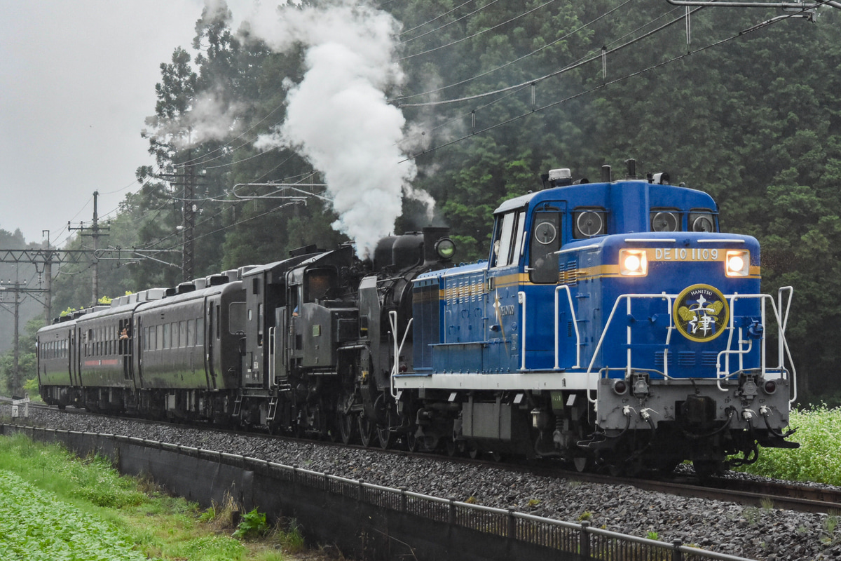 東武鉄道  DE10 