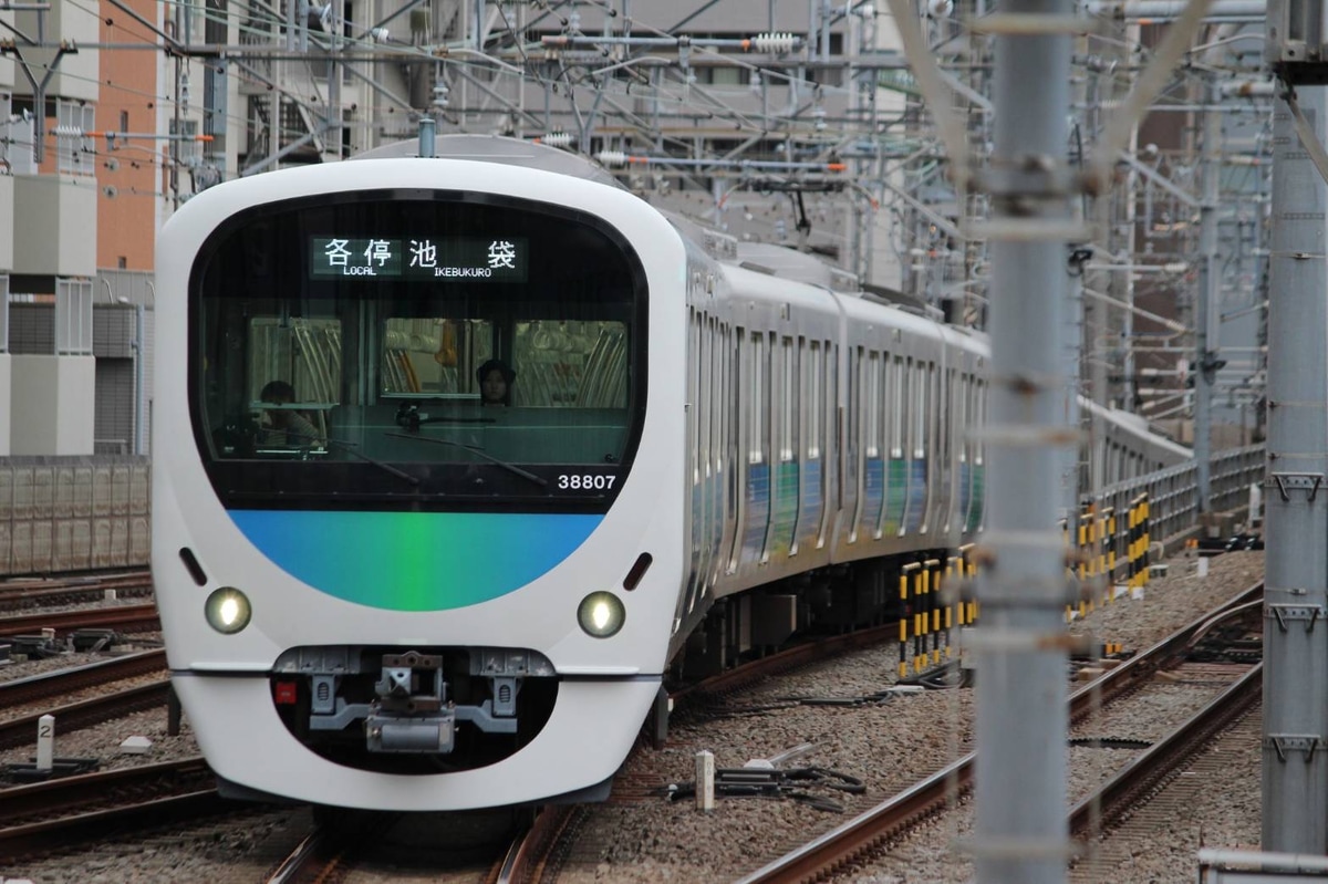 西武鉄道 武蔵丘車両基地 30000系 38107F
