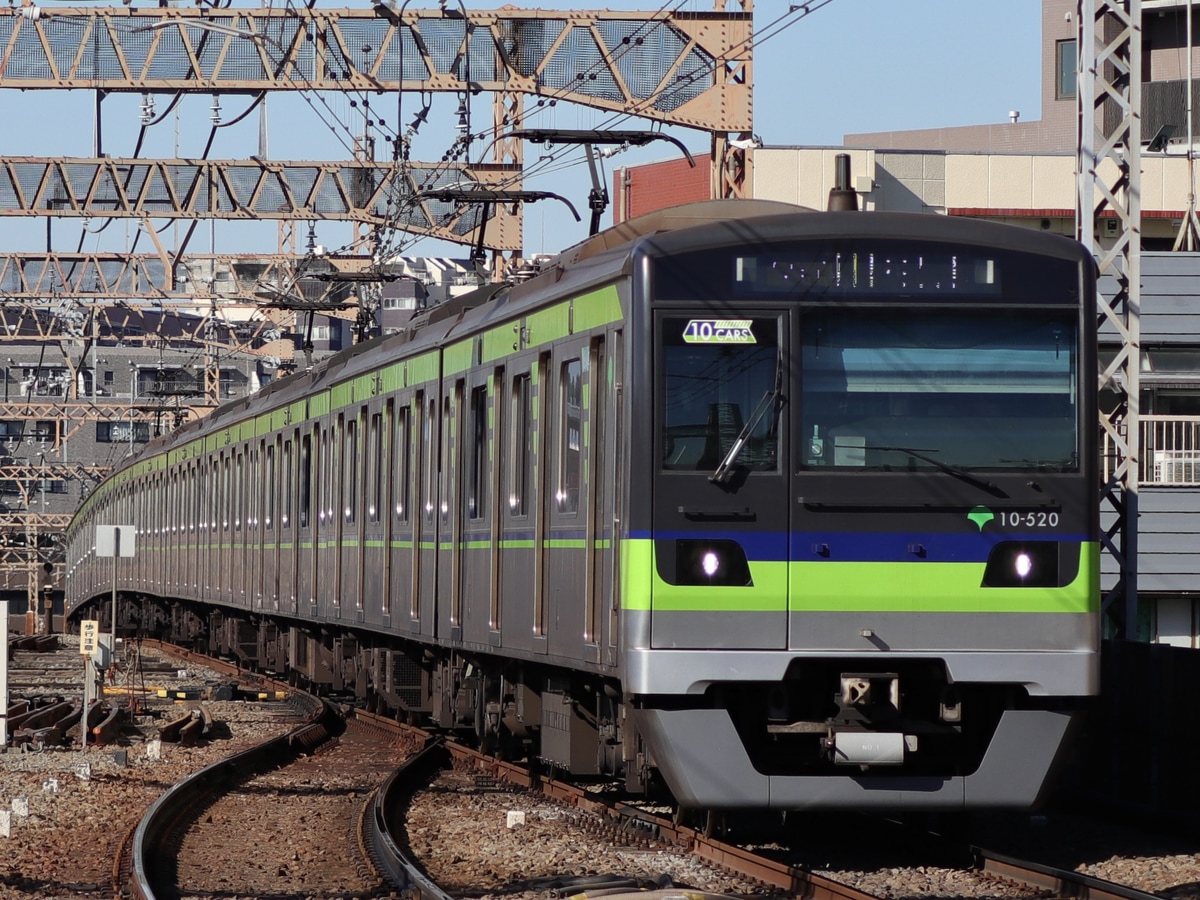 東京都交通局  10-300形 10-520F