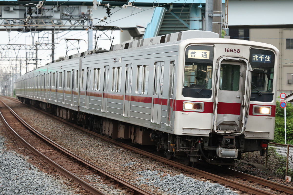 東武鉄道  10030型 11658F