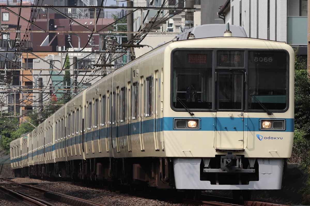小田急電鉄  8000形 8066F