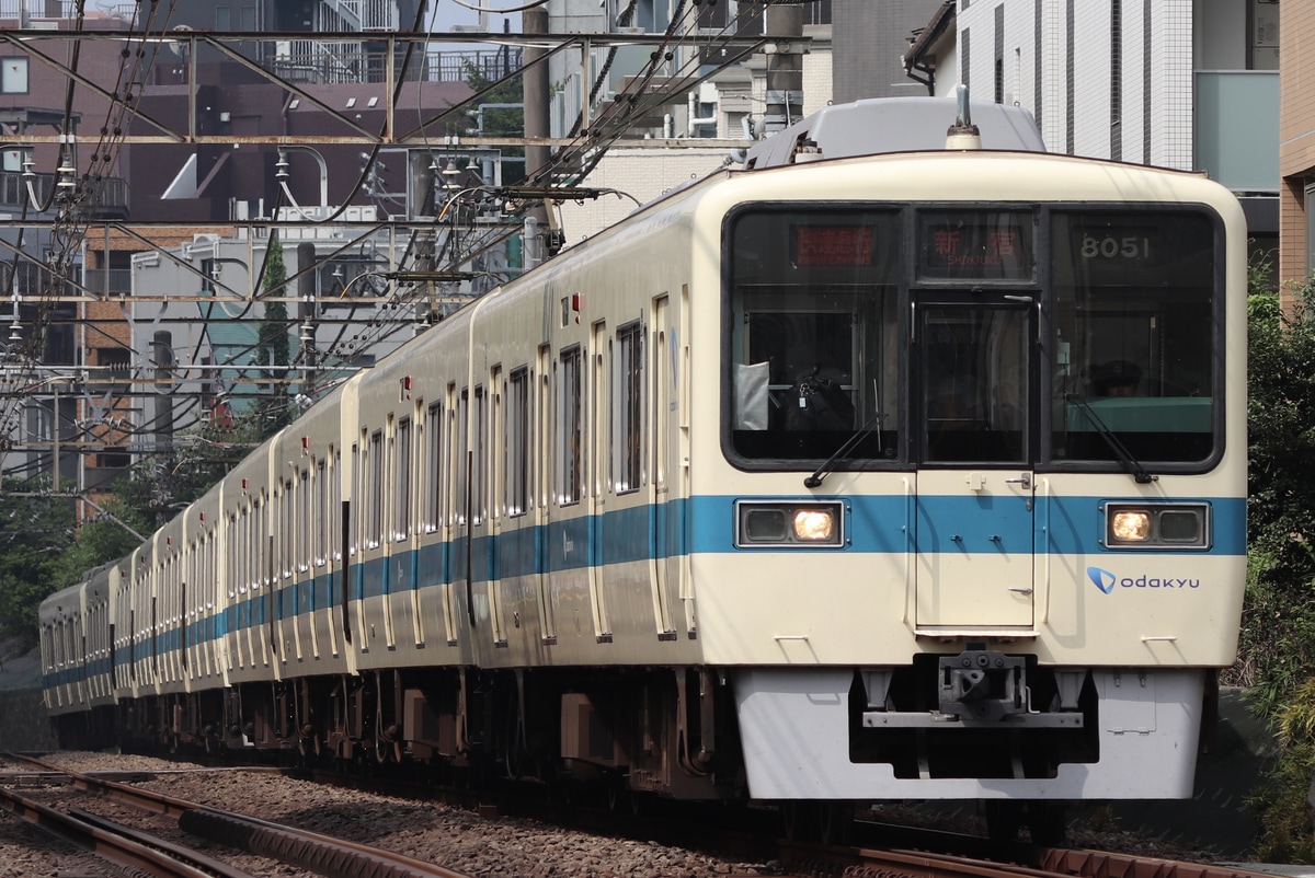 小田急電鉄  8000形 8051F