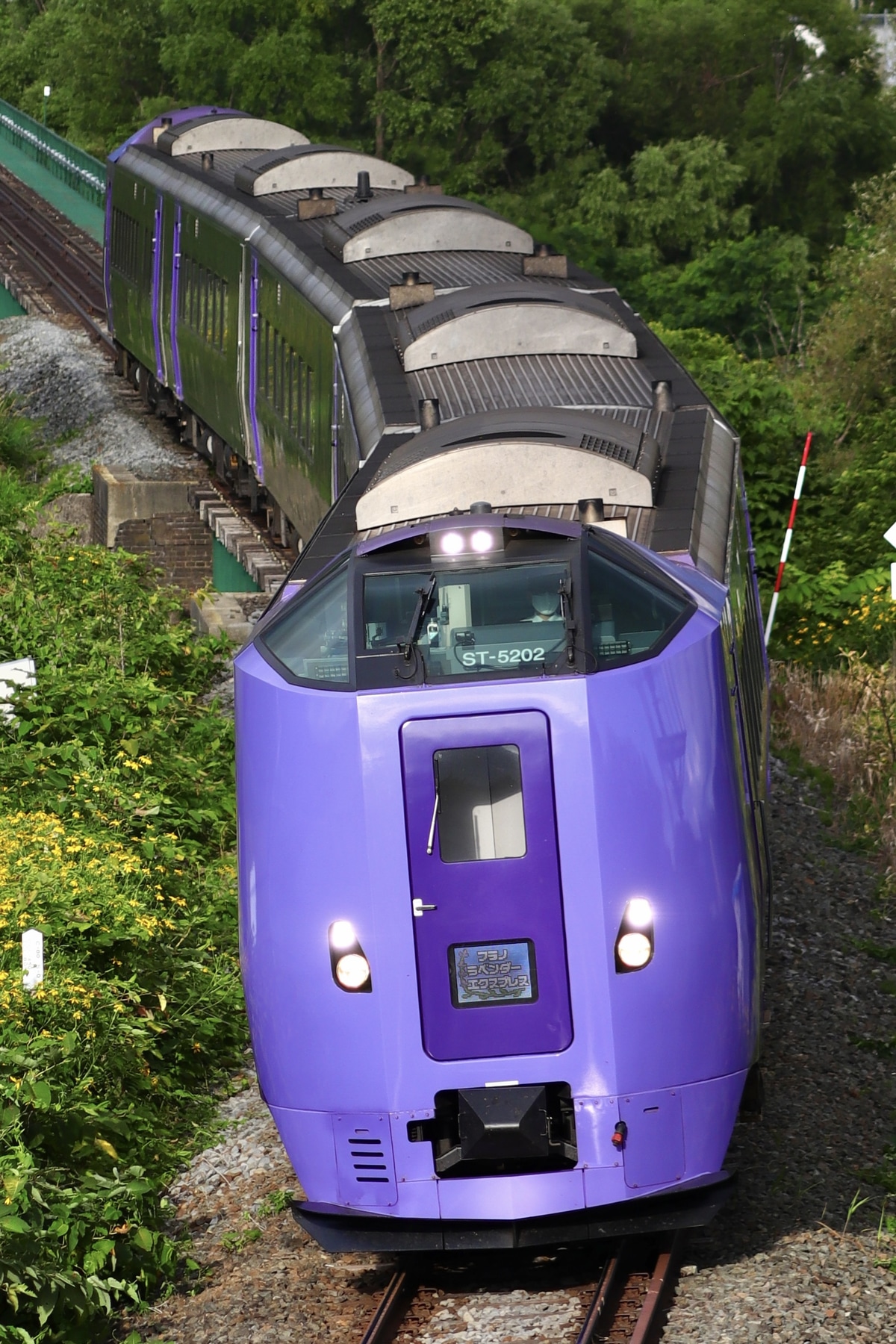 JR北海道  キハ261系 ST-5102編成