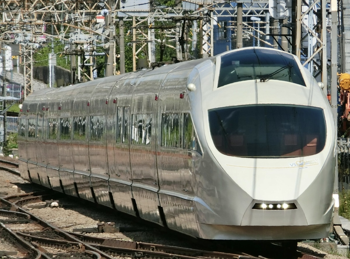 小田急電鉄  50000形 50001F
