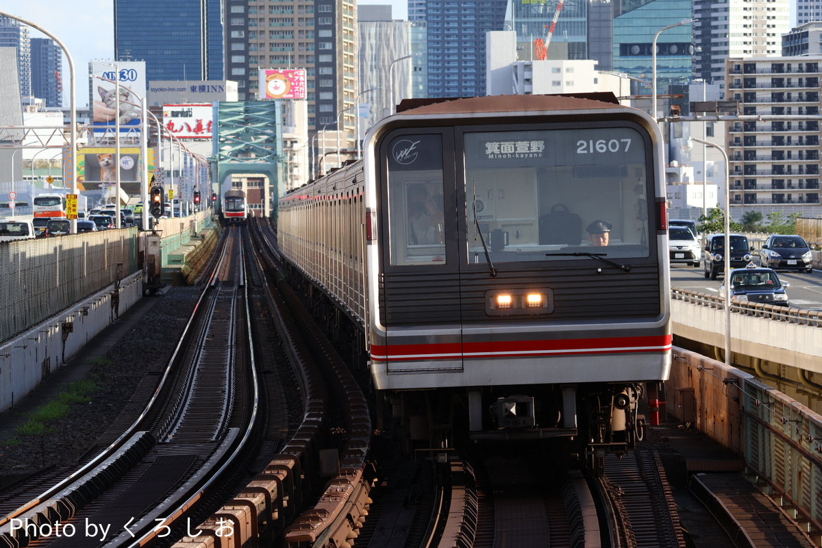 大阪市高速電気軌道 中百舌鳥検車場 21系 21607F