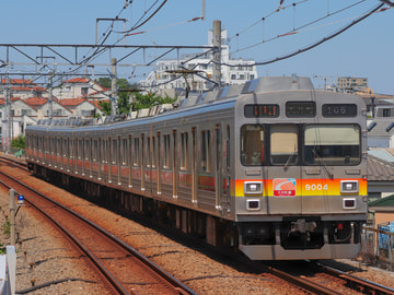 東急電鉄9000系9004Fを緑が丘駅で撮影した画像