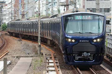 相模鉄道12000系12101Fを恵比寿駅で撮影した画像