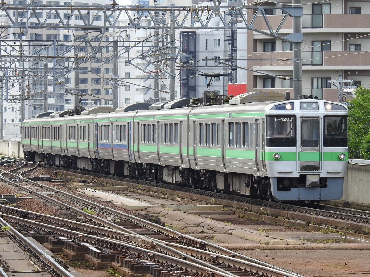 JR北海道 札幌運転所 721系4000番台 F-4203