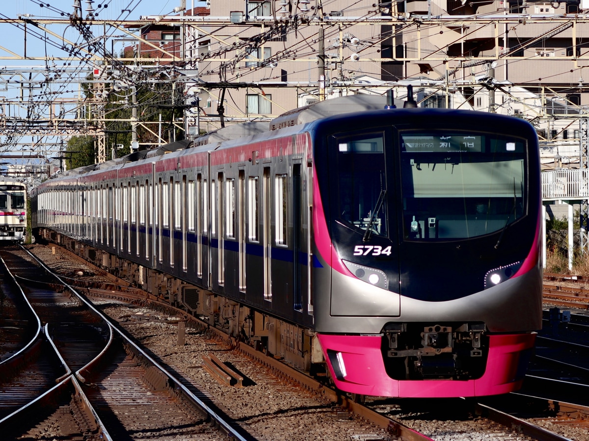 京王電鉄  5000系 5734F
